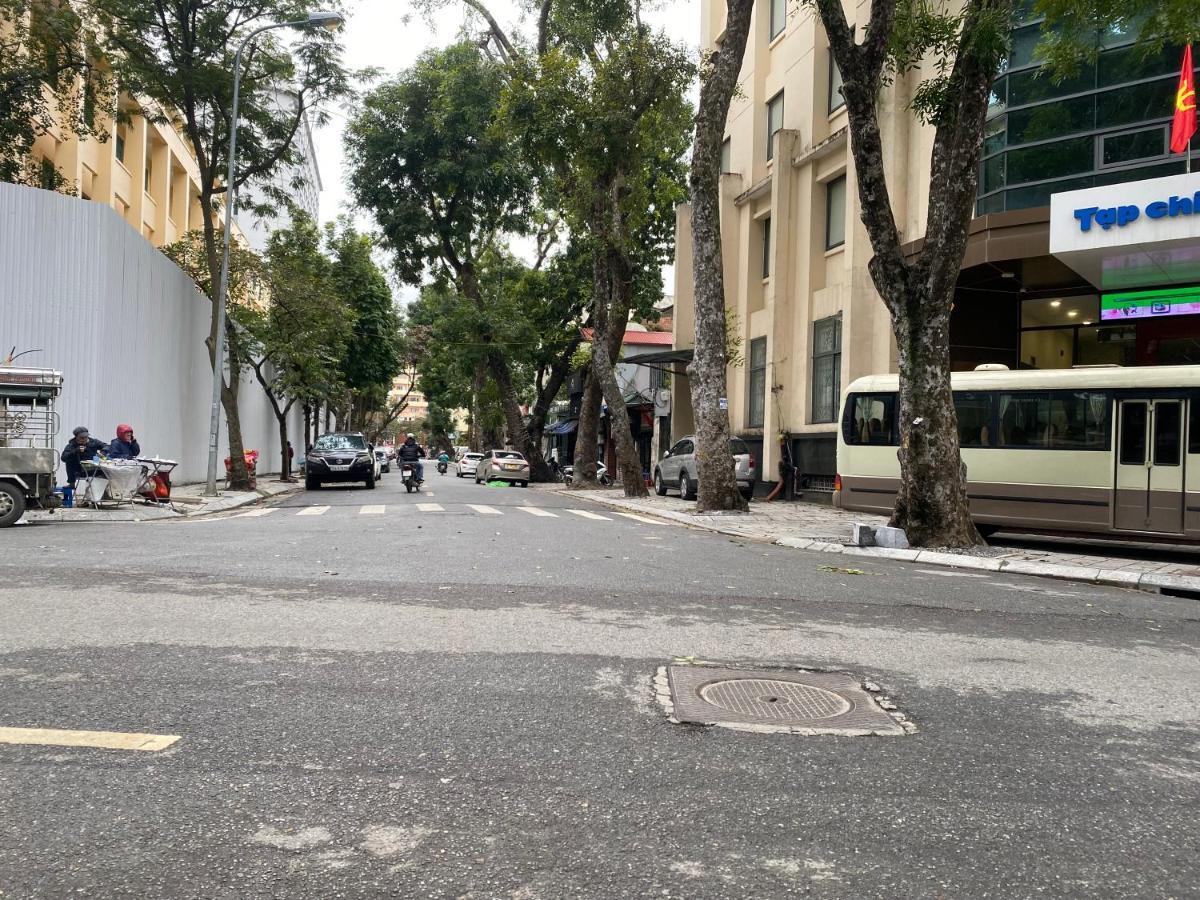 Nhà Nghỉ Thành Thu Hanoi Esterno foto